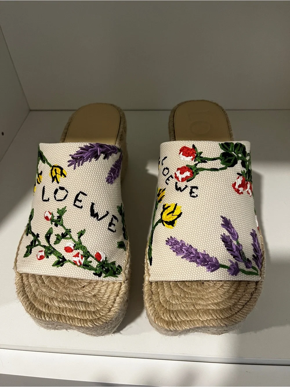 Loewe Women's Cream Floral Embroidered Espadrille Slide - NEVER worn